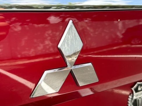 Used 2020 Mitsubishi Outlander SE FWD image 11