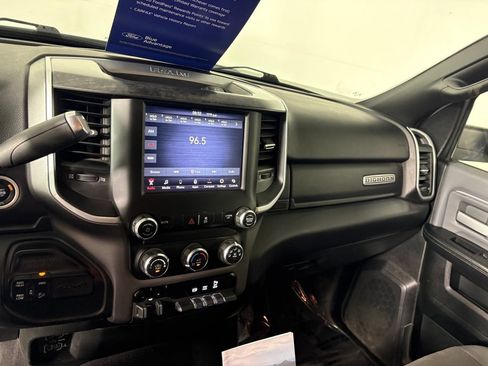 Used 2021 RAM 2500 Big Horn w/ Level 1 Equipment Group AWD/4WD image 17