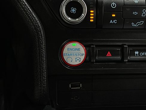 Used 2015 Ford Mustang GT image 19