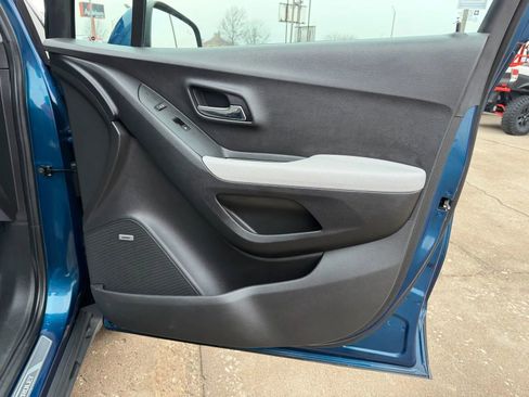 Used 2020 Chevrolet Trax Premier image 19