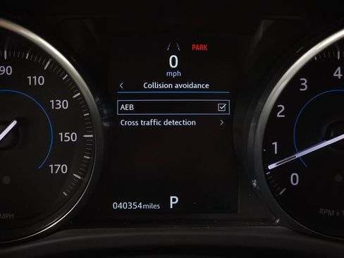 Used 2018 Jaguar F-PACE Prestige image 24