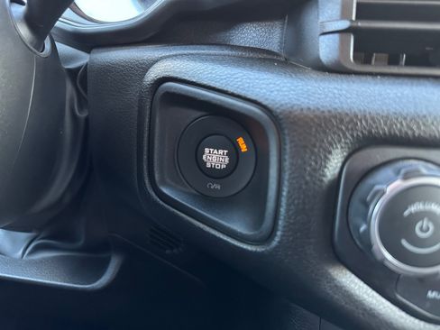Used 2026 Jeep Wrangler Unlimited Sport AWD/4WD image 30
