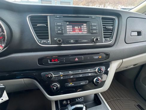 Used 2016 Kia Sedona LX w/ Option Group 020 image 17