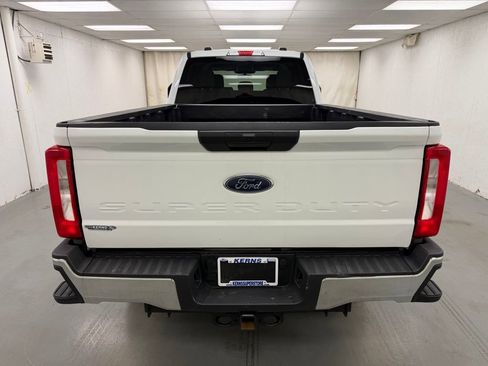 Used 2025 Ford F250 XLT image 4