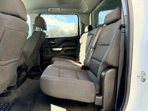 Used 2019 Chevrolet Silverado 2500 LT image 28