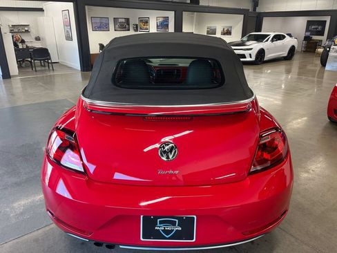 Used 2018 Volkswagen Beetle 2.0T Coast FWD image 16