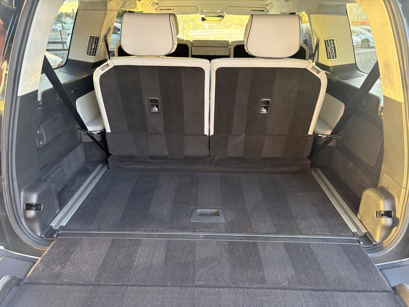 Used 2024 Rivian R1S Adventure Dual AWD/4WD image 18