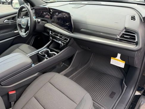 New 2026 Chevrolet Traverse LT w/ Enhanced Driving Package AWD/4WD image 16