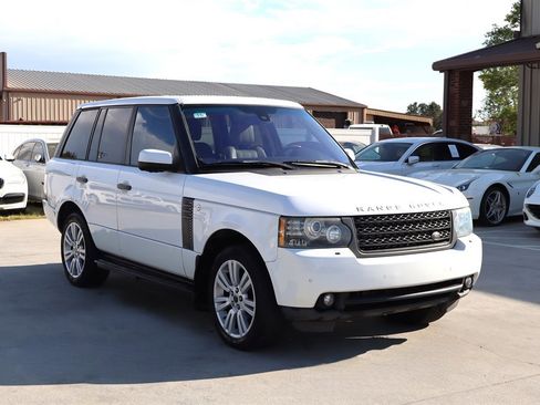 Used 2011 Land Rover Range Rover HSE LUX image 9