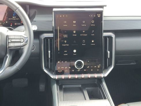 Certified 2024 GMC Acadia AT4 w/ Luxury Package AWD/4WD image 29