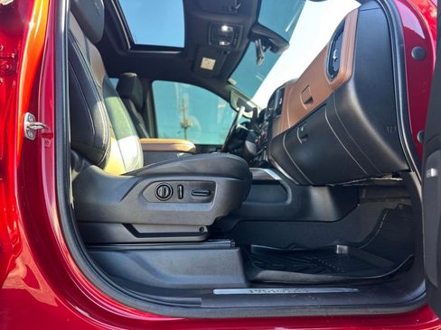 Used 2021 Chevrolet Silverado 2500 High Country w/ Z71 Off-Road Package image 24