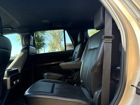Used 2020 Ford Expedition XLT w/ Equipment Group 202A image 12