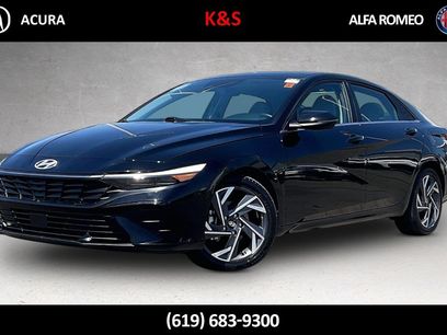 Used 2025 Hyundai Elantra Limited
