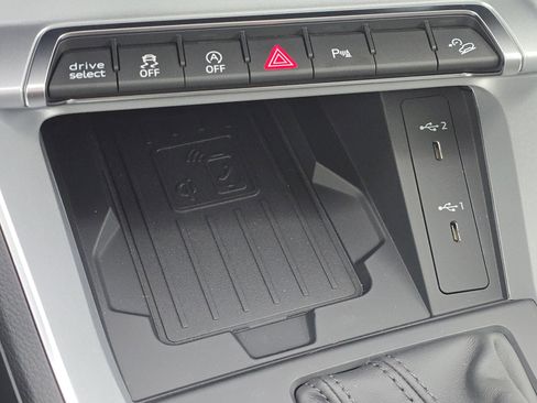 New 2025 Audi Q3 2.0T Premium image 26