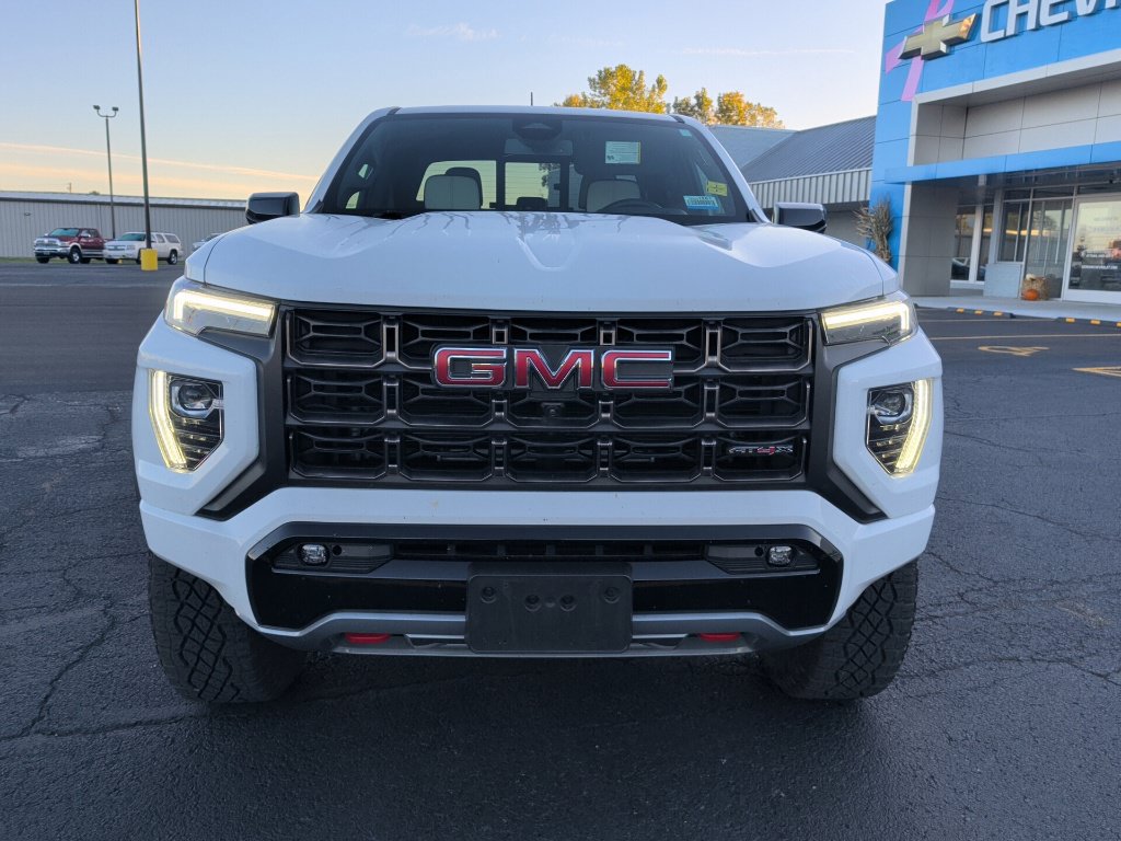 Used 2024 GMC Canyon AT4X AWD/4WD image 2