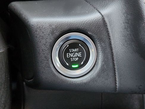 Used 2022 Chevrolet Tahoe Z71 AWD/4WD image 21
