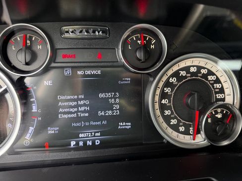 Used 2015 RAM 1500 Laramie w/ Convenience Group RWD image 15