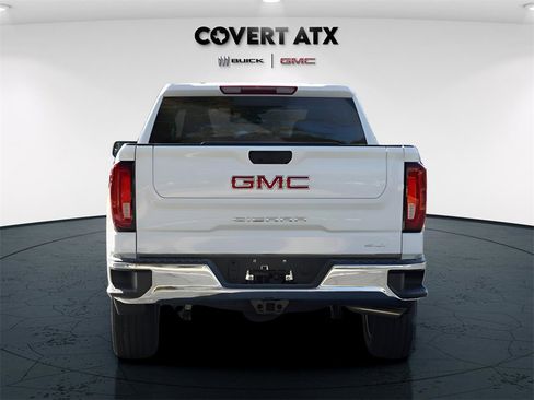 New 2026 GMC Sierra 1500 SLT image 4