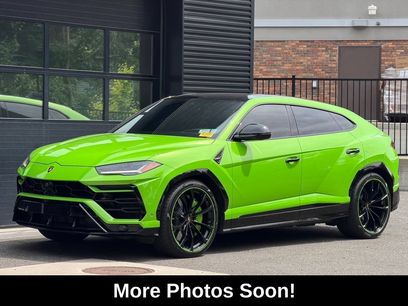 Used 2022 Lamborghini Urus