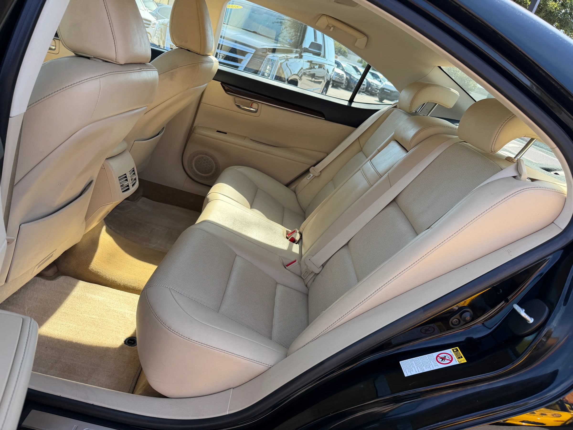 Used 2015 Lexus ES 350 w/ Premium Package FWD image 13