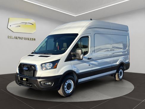 Used 2023 Ford Transit 250 148 High Roof image 3