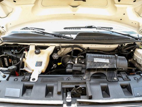 Used 2019 Chevrolet Express 2500 Extended w/ Driver Convenience Package RWD image 36