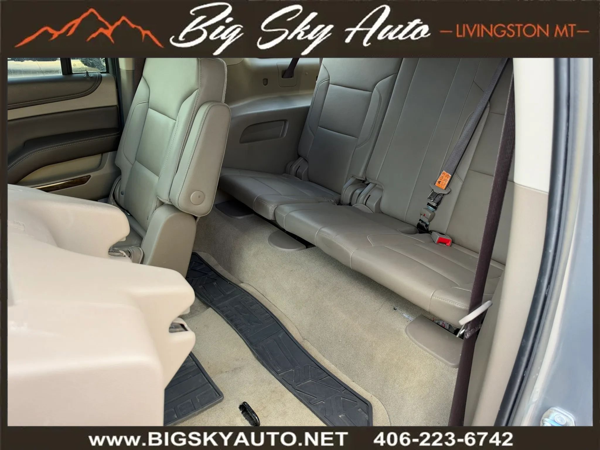 Used 2018 Chevrolet Suburban LT AWD/4WD image 18