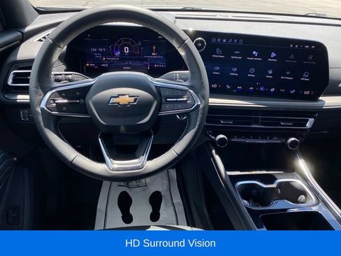 Certified 2025 Chevrolet Traverse LT w/ Driver Confidence Package AWD/4WD image 7