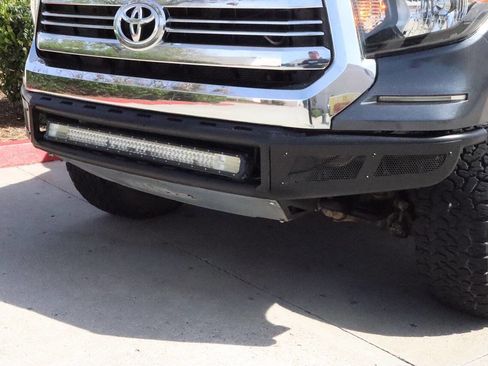 Used 2016 Toyota Tundra SR5 w/ SR5 Upgrade Package image 15