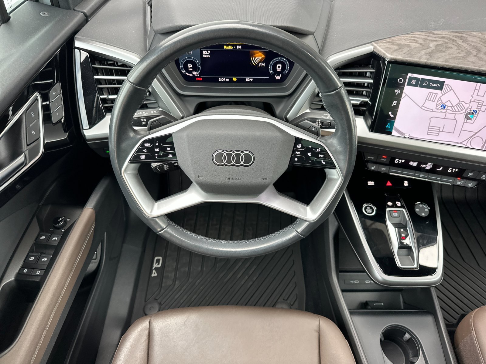 Used 2024 Audi Q4 e-tron Prestige AWD/4WD image 15