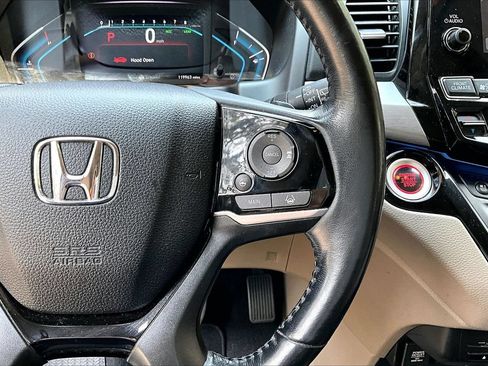 Used 2019 Honda Odyssey Elite image 11