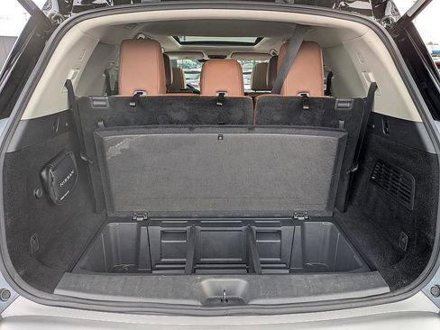 Used 2023 Nissan Pathfinder Platinum w/ Lighting Package (N93) image 29