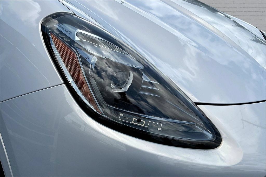 Used 2023 Maserati Grecale Modena AWD/4WD image 31