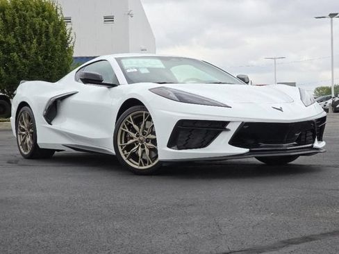 Used 2024 Chevrolet Corvette Stingray Premium Cpe w/ Z51 Performance Package RWD image 2