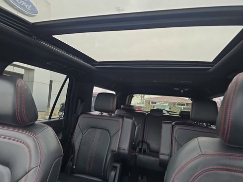Used 2024 Ford Expedition Max Limited image 33