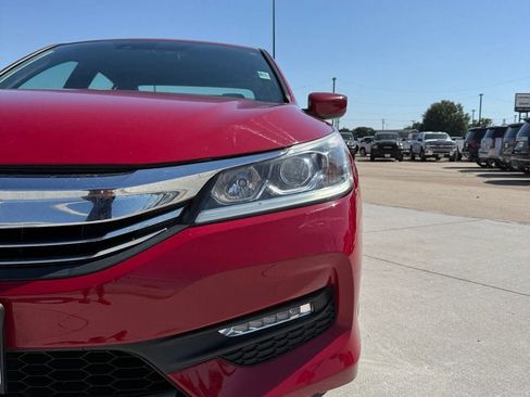 Used 2016 Honda Accord Sport image 7