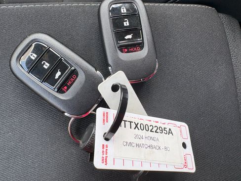 Used 2024 Honda Civic Sport image 29