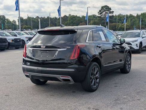 Used 2020 Cadillac XT5 Premium Luxury FWD image 3