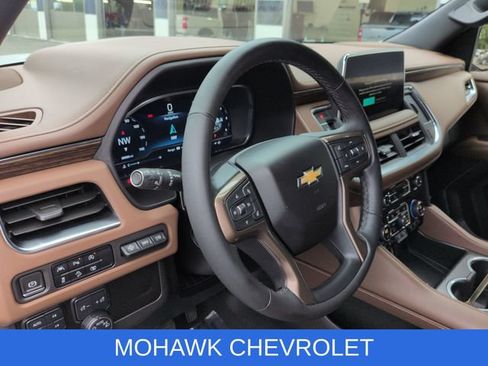 Used 2024 Chevrolet Tahoe High Country AWD/4WD image 10