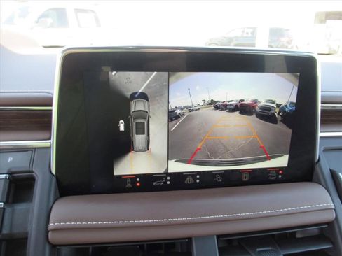 Certified 2024 Chevrolet Tahoe High Country w/ Advanced Technology Package image 29