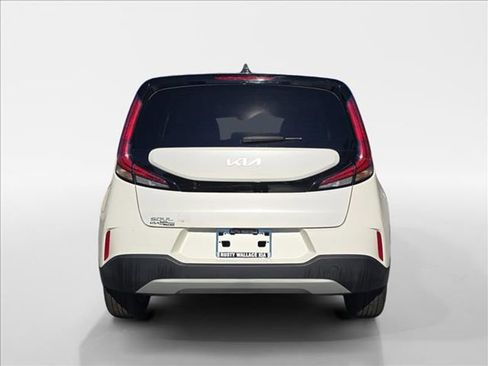 Used 2024 Kia Soul LX w/ Option Group 015 image 4