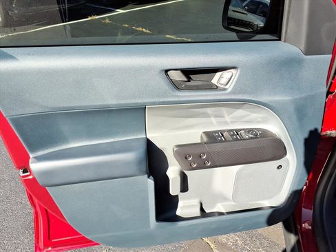 Used 2025 Ford Maverick Lariat w/ Black Appearance Package image 16