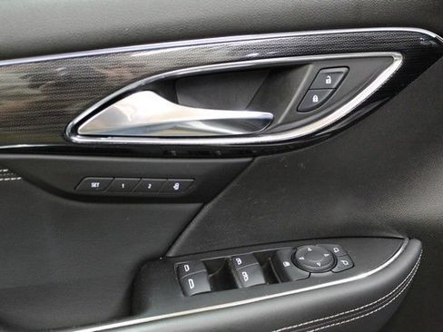 Certified 2023 Buick Envision Essence AWD/4WD image 17