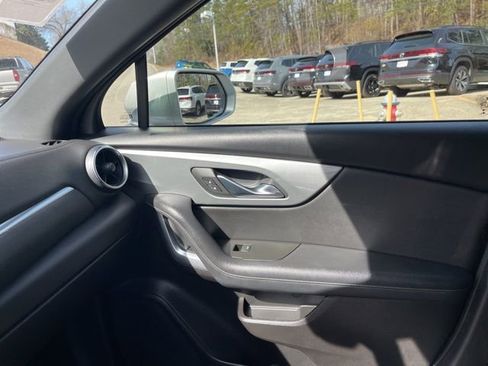 Used 2019 Chevrolet Blazer LT image 26