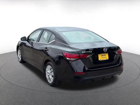 Used 2025 Nissan Sentra S FWD image 9