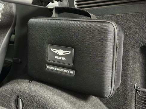 Used 2022 Genesis GV80 3.5T Prestige Signature image 30