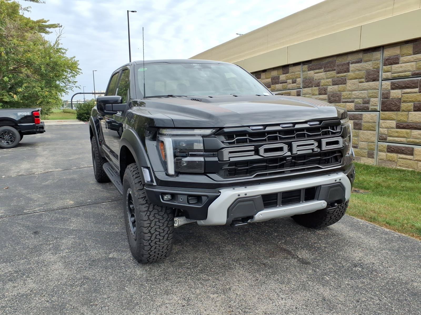New 2026 Ford F150 Raptor AWD/4WD image 3