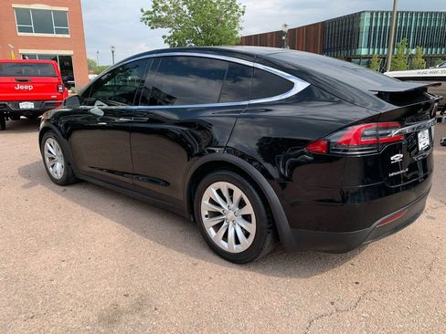 Used 2017 Tesla Model X 75D AWD/4WD image 5