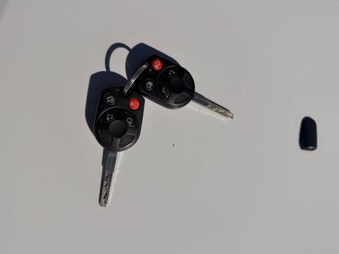 Used 2014 Ford Focus SE FWD image 6