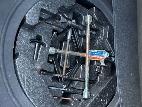 Used 2011 Hyundai Equus Signature image 39